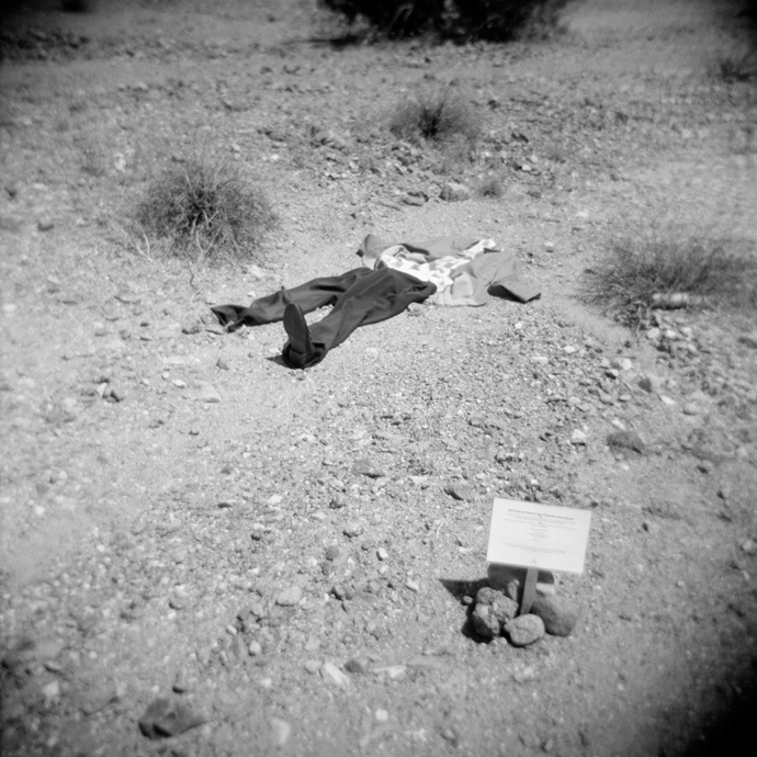 tomb of the unknown dead people route 66 amboy